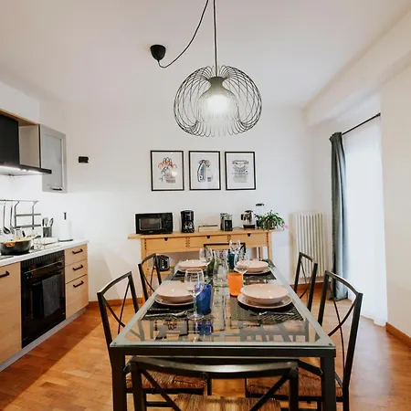 Centro Storico, 300m Dal Castello Apartmán Ivrea